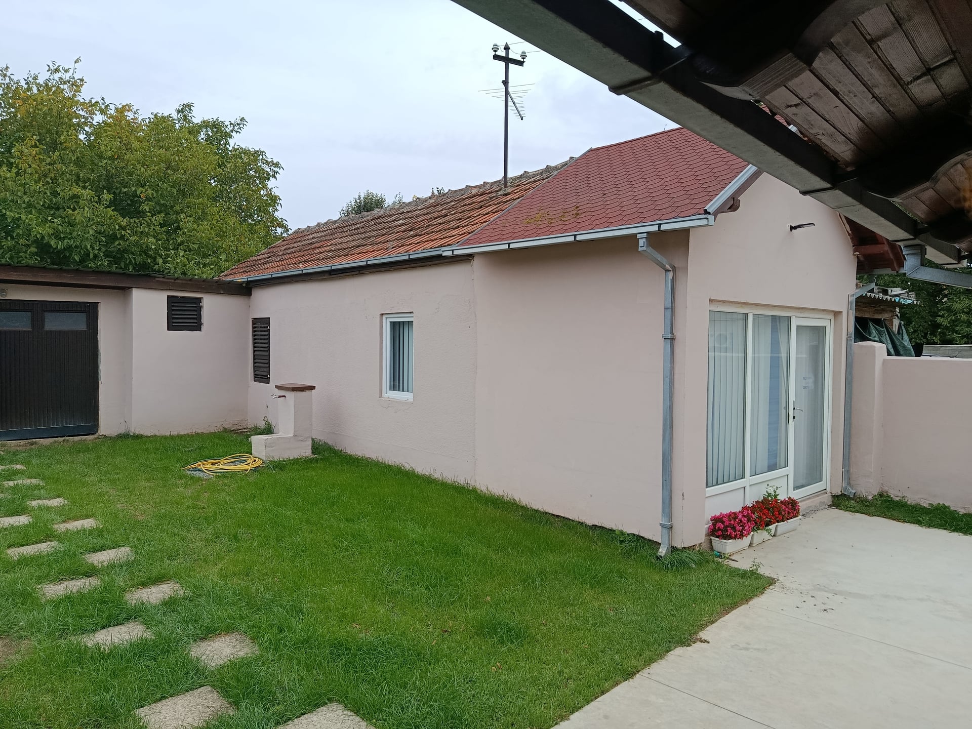 hero image of a building